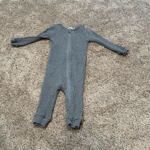 Mini Threads romper.  Size 9 months.